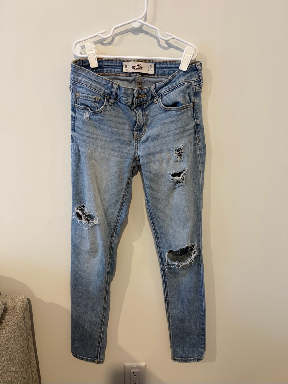 Hollister Light Wash Ripped Skinny Jeans